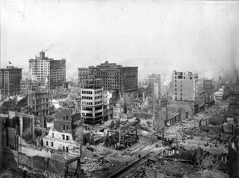 fire on 18 April 1906. The photo shows Sacramento St. near Powell St. on the first day of the fire.