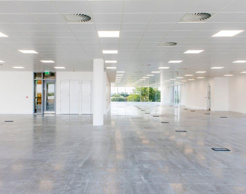 GROUND FLOOR (AVAILABLE) 9,720 SQ FT (903 SQ M) N RECEPTION LIFT LIFT WC WC SPECIFICATION INTERNAL EXTERNAL FIRST FLOOR (LET) 9,849 SQ FT (915 SQ M) Fully refurbished 3 storey height reception 2 x