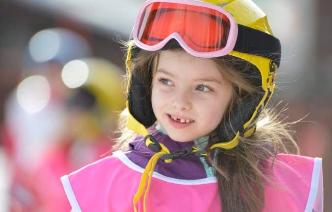 petit Club Med FUN ON THE SLOPES 2-3 YEARS Book a Petit Club Med * place and ski classes early so your child can enjoy a fun-filled