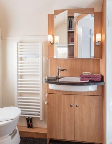 The compact 480 construction offers the most spacious bathroom of all STARCLASS