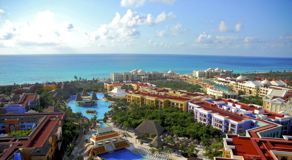 IBEROSTAR araiso Maya SAVE up to 40% LUS receive up to $800 USD in Resort Credits Applicable at the following IBEROSTAR Hotels & Resorts: Cancun, Mexico IBEROSTAR Cancun Riviera Maya, Mexico