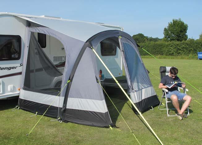 available. Available in 280 and 350 sizes the Fiesta is suitable for motorhomes with a rail height of between 235 and 250 cm. The Fiesta AIR comes with both 6 mm and 4mm keder beading.