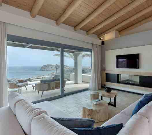 Large balconies with spectacular views of the sea and mountains.