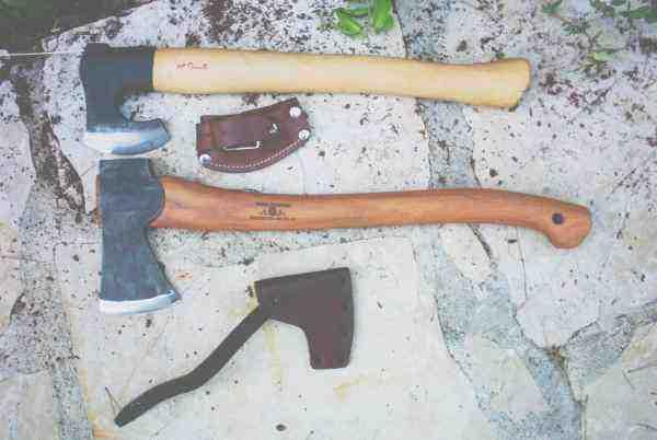 The Roselli long axe, and just below, the Gränsfor Bruks SFA The same, here shown with a huge