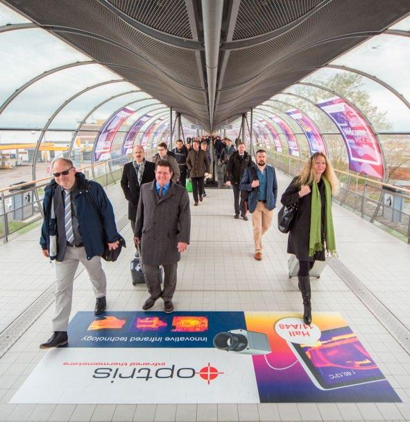 Skywalk advertising Floor-Graphics Show your customers the way to go straight to your stand! Floor graphics are every bit as effective as they are attractive. W 3.00 m x H 1.