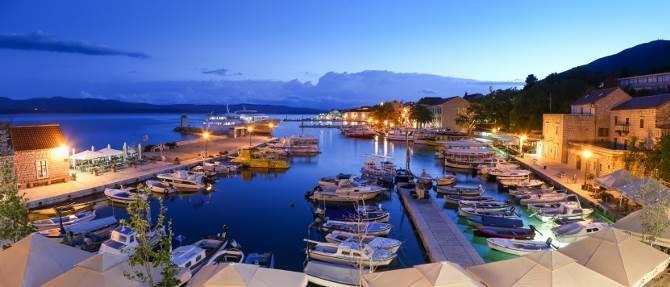 Optional excursion to small village near Korčula Town for typical Dalmatian dinner and to learn about the history and traditional way of living. Overnight in Korčula.