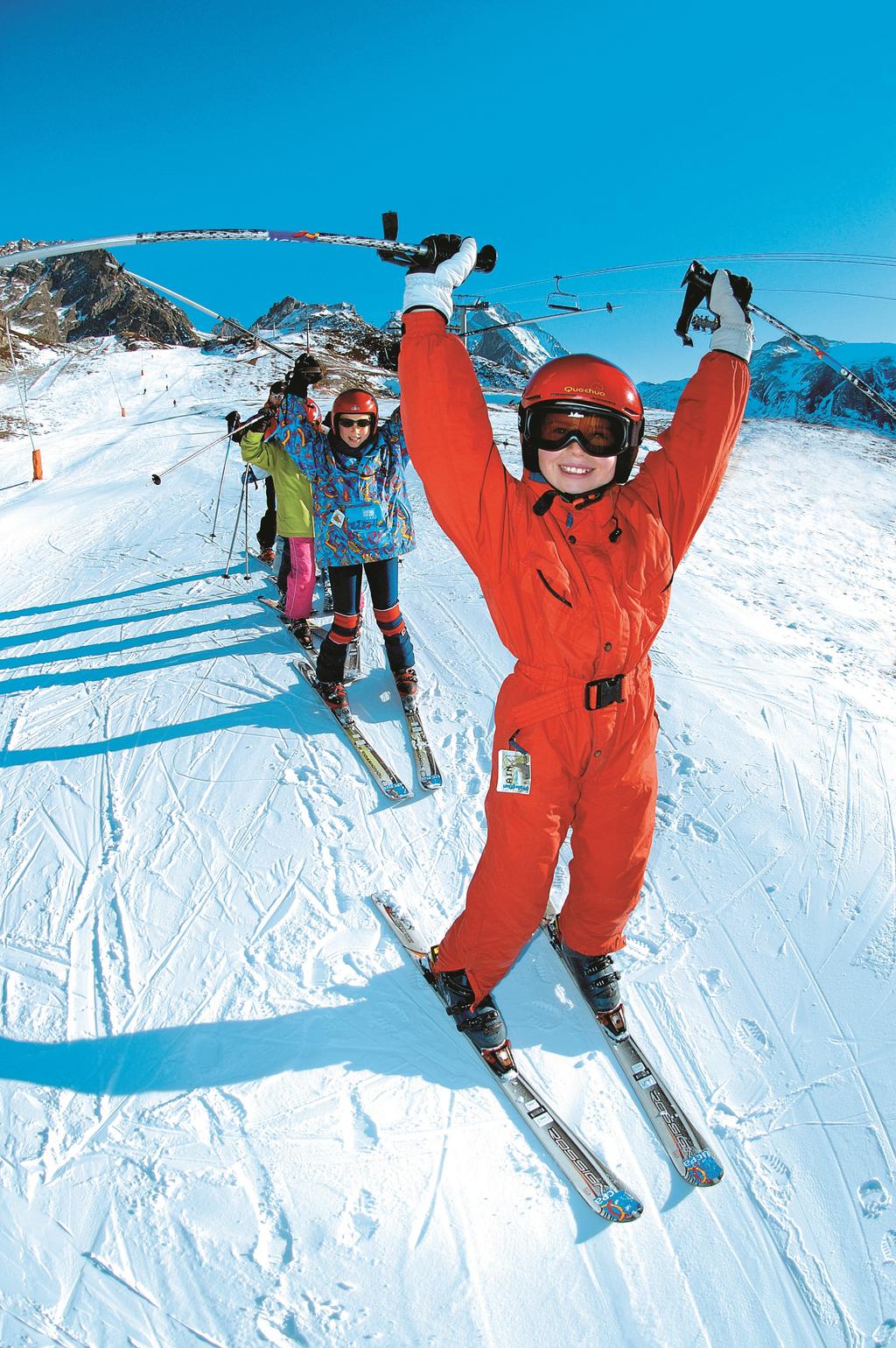 ACTION OUTDOORS SCHOOL SKI TRIPS WINTER 2016/17 EVEN AS THE LEAD TEACHER OF THE SCHOOL GROUP, I