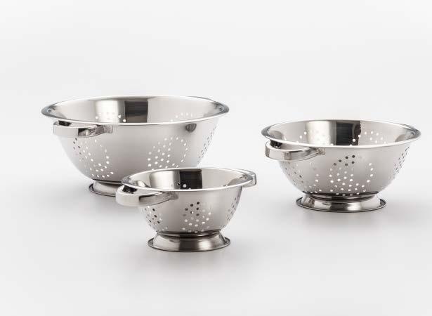Featuring a mirror polished interior and exterior. Each colander also nests for convenient storage. A sturdy base provides for secure placement on the countertop or in the sink. 1 Qt 2.