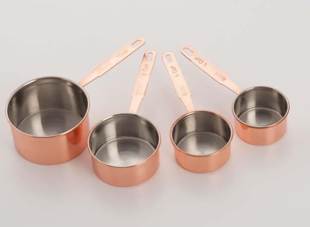 255 4 PIECE HEAVY DUTY MEASURING SPOONS This 4 piece set of stainless steel measuring spoons are perfect for long-lasting use.
