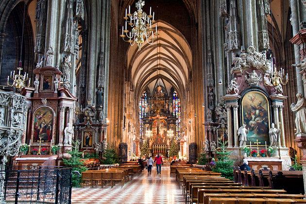 Seat of the Archbishop of Vienna and the mother church for Austrian Catholics, St. Stephen s Cathedral is one of Vienna s most iconic sites.