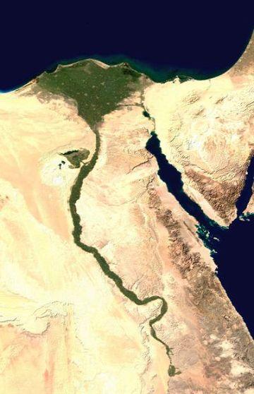 2: Floods and the Black Land A narrow strip of fertile soil lines both banks of the Nile and covers its delta.