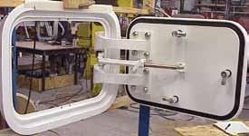 steel coaming with flange over yoke hinges Pantograph