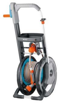 2684-24 24 COMFORT HOSE TROLLEY EASYROLL PLUS The folding crank on the upper part of the handle permits easy winding while standing: no more inconvenient