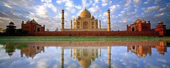 AGRA EXCURSION Tour Route: Agra (1) Tour Duration: 1 Night / 2 Days Day 01: Delhi / Agra by surface 204 Kms / 4 Hrs.