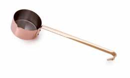 0 qt Small saucepan with long