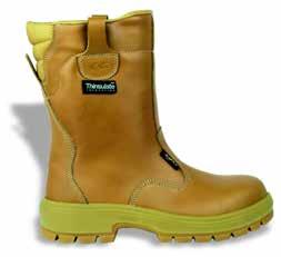 Cofra Montana safety boot S3 Technical description: Material: water-repellent leather, PU-nitrile sole resistant to 300 C, metatarsal support gel, PU inner sole, Cambrelle 100% polyamide