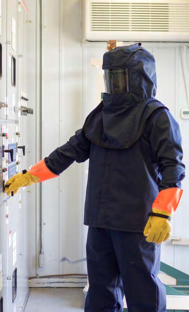 24 LAN4 Series Arc Flash Suit Features Nearly clear grey hood window provides 100% true color acuity and includes anti-fog and scratch resistant coatings.
