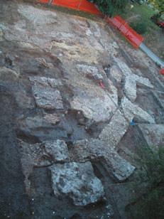Hrvatski arheološki godišnjak 3/2006 During test archaeological investigations at the site of Berava - Cerna greda by Štitari two test pits 5x5 m each were started.