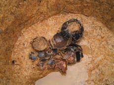 Slični predmeti iz tog razdoblja nađeni su u starijem naselju u Donjoj Dolini, te na Kalakači. Z.