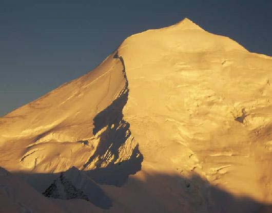 Himlung Himal 7126m EXPEDITION OVERVIEW Spectacular mountain with stunning views of the Annapurna Peaks Multi camp