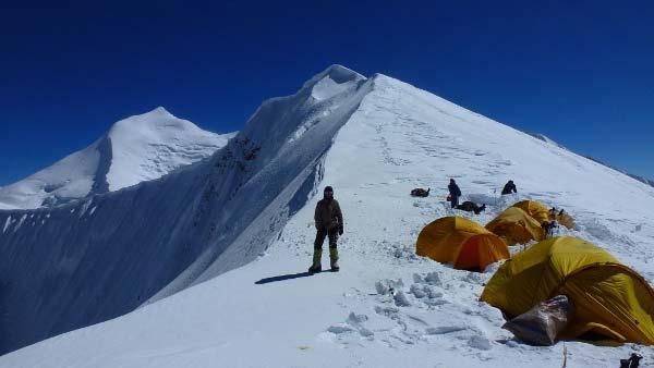 Base Camp (4850m) to Camp 1 (5620m) Camp 1 to