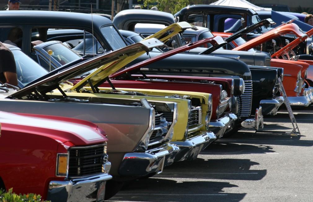 RIVIERA C. C. and Sports Center 2018 Car Show Sunday, June 17th Time: 11:00 AM 2:00 PM Location: 8801 W. 143r d St.