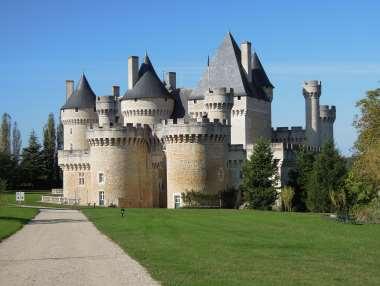 Tours Include. 1) Day tour to visit 2 nearby castles.