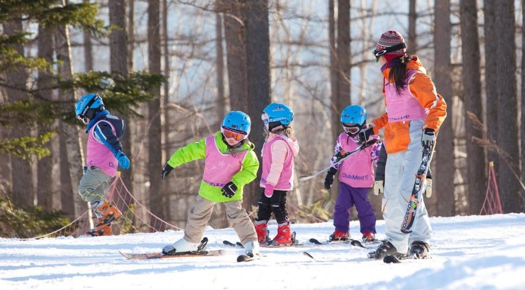 Junior GMs) SKI: Ski lessons from 4 years old as