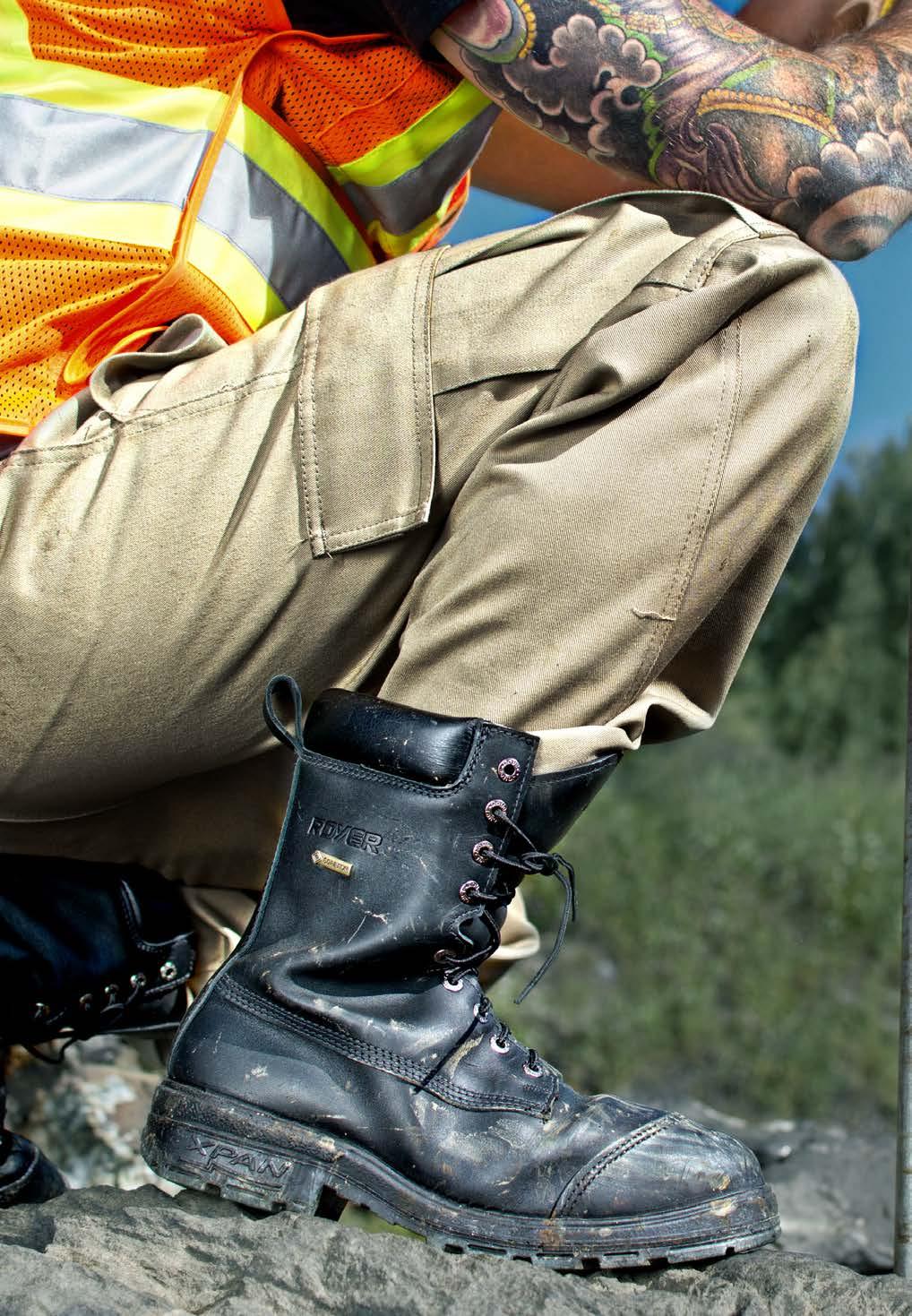 MINING INDUSTRY ROYER boots who are equipped with GORE-TEX technology keep your feet dry.