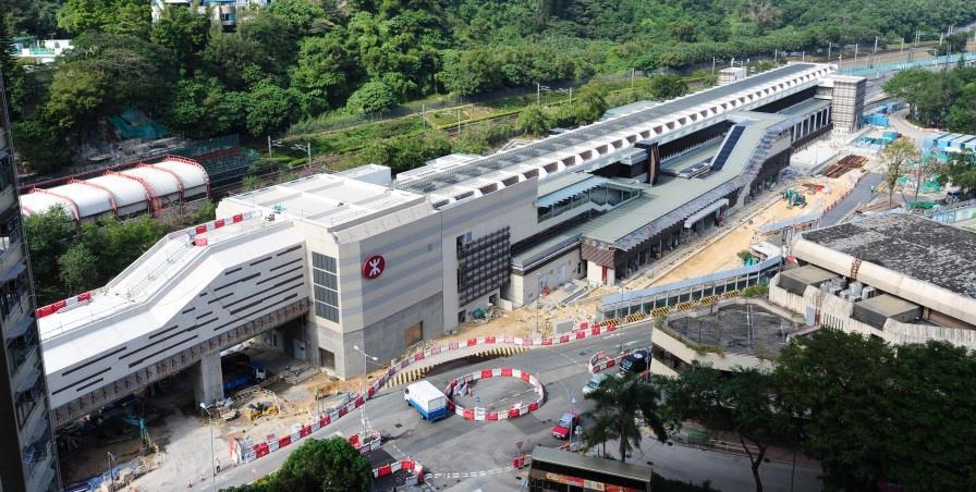 3 stations topped out Kai Tak Station Major Challenges An 11-month delay due to the discovery of archaeological relics in the To Kwa Wan area