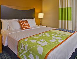 Fairfield Inn & Suites Meeting space for up to 100 24-hour business