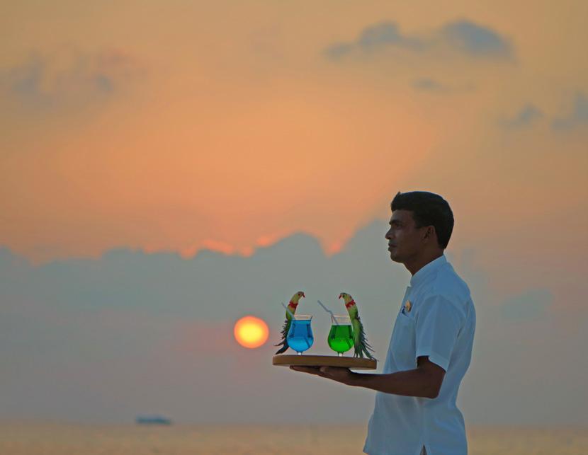 CAPTAIN S TABLE Set a course towards the sunset, and marvel at the natural wonders of our tropical paradise.