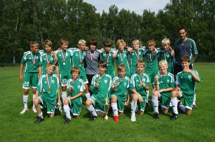 4 Youth football team sponsorship For the year 2011 Swissôtel Tallinn sponsored one of the youth football teams FC Levadia Tallinn 97.