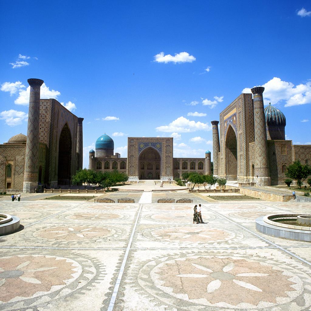 1994 SAMARKAND DECLARATION ON SILK ROAD TOURISM 19 countries called for: A peaceful and