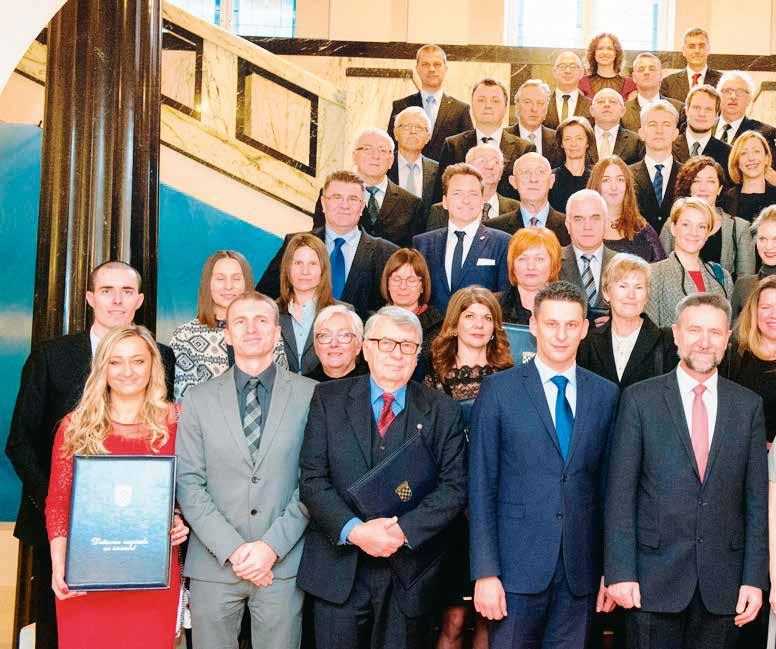 istaknuo je ministar Barišić, zahvalivši svima koji su omogućili da se Državna nagrada za znanost za 2015. godinu, unatoč kratkim rokovima, dodijeli u okviru ove godine.