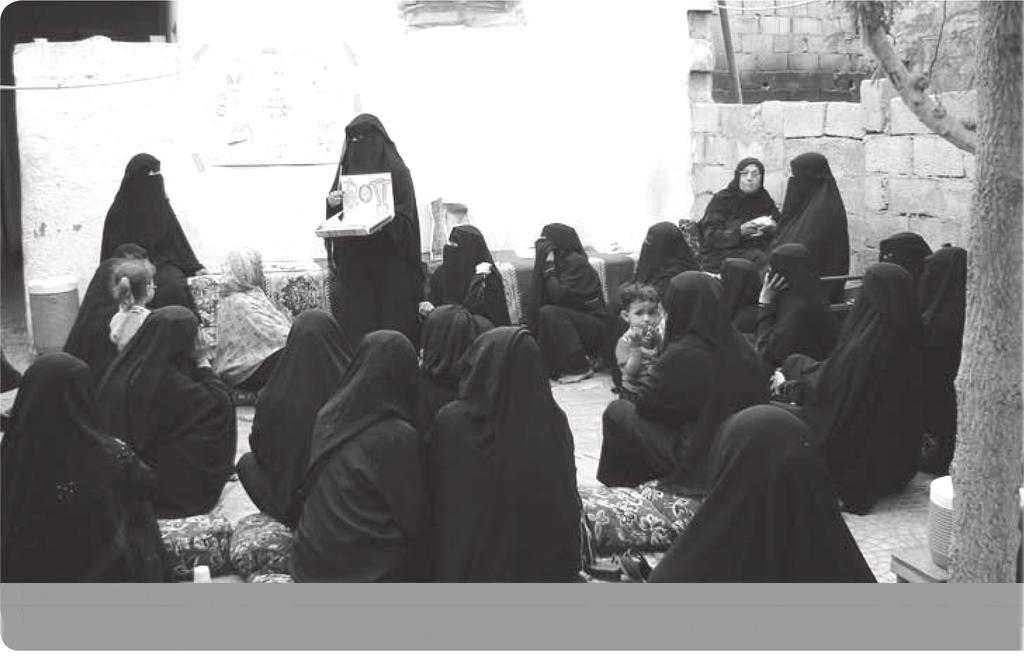 Гуравдугаар хэсэг. Хүний эрхийн боловсрол - Практикт Иемэний Ходайдах эмэгтэйчүүдэд гэр бүл төлөвлөлт, эрүүл мэндийн боловсрол олгож байгаа нь. Гэрэл зургийг НҮБ-ын хүн амын сан /Поуад Ал-Харази 1.