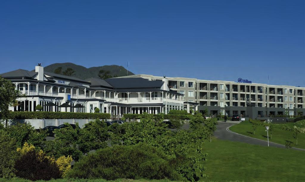 LOCATION AT A GLANCE From its spectacular vantage point, Hilton Lake Taupo features magnificent views over New Zealand s largest lake, where mountains dominate the skyline.
