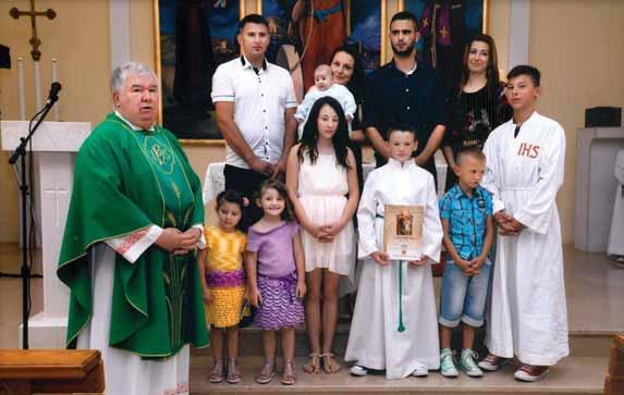 Otvoreni smo životu Rafael Dropulić, sedmo dijete 33-godišnje majke Anđele i 35-godišnjega otca Nediljka, kršten je u Župi sv. Staša u Staševici u nedjelju 27. srpnja.
