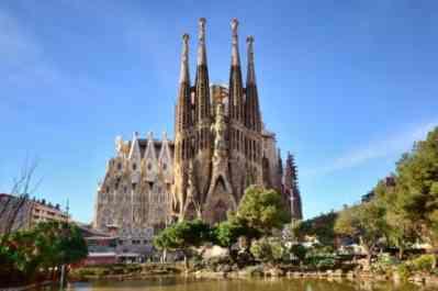 Spain & Portugal (09 Nights & 10 Days) 934 PP Day 1 - Barcelona Arrive at Airport and take a shuttle transfer to reach your Hotel (on your own).