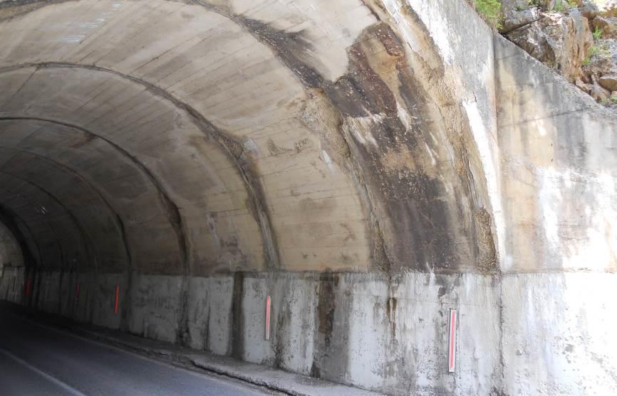 Процуривање облоге тунела Критеријум се користи само за тунеле. Указује на оштећења облоге, или чак непостојање завршног слоја, што је врло чест случај.