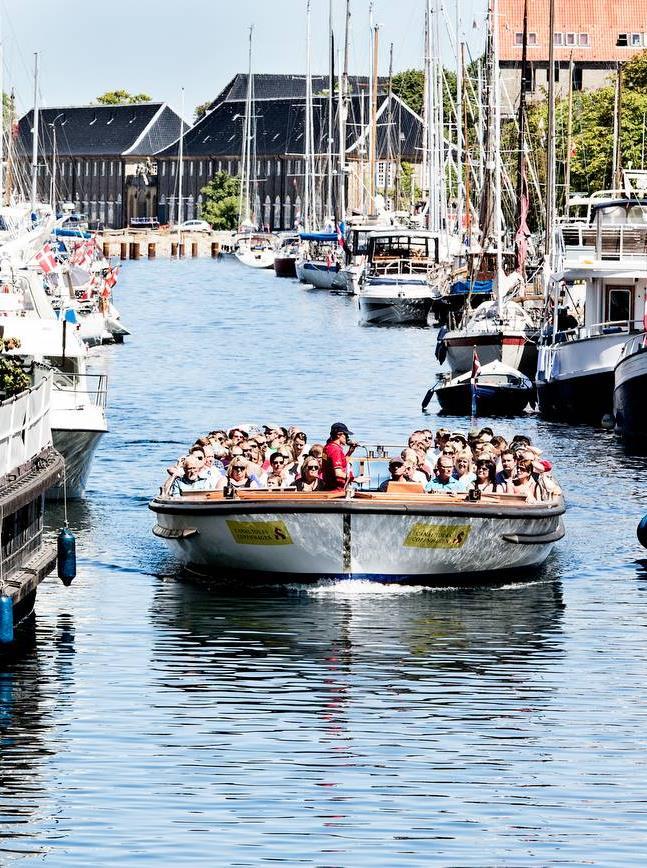 EXPLORE COPENHAGEN FREE ADMISSION TO HOP ON/OFF & CANAL TOURS OFFERED BY STRÖMMA Enjoy