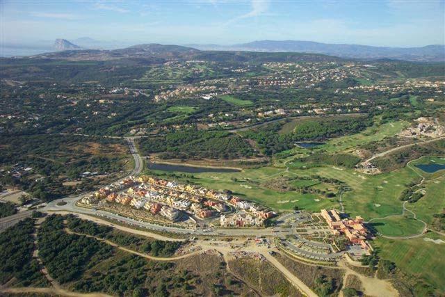 Adjacent to the exclusive Club de Golf La Reserva the Los Cortijos de la Reserva development has been built in a traditional Andalusian style to resemble a small Moorish village, and is set in a