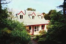 nz ACCOMMODATION Pilgrim Cottage Romantically secluded and happily close to restaurants, supermarket, beaches and Halfmoon Bay wharf Surounded by native trees and birds; glimpse of the
