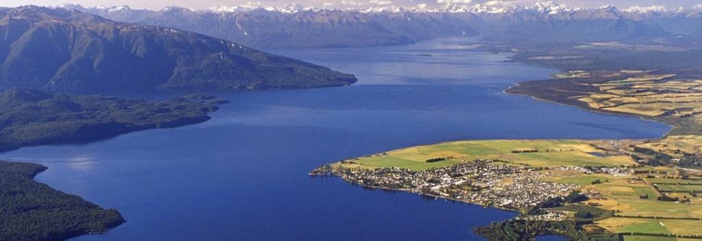 Day 6: Te Anau Te Anau is situated on one of the many breathtaking lakes on the South Island.