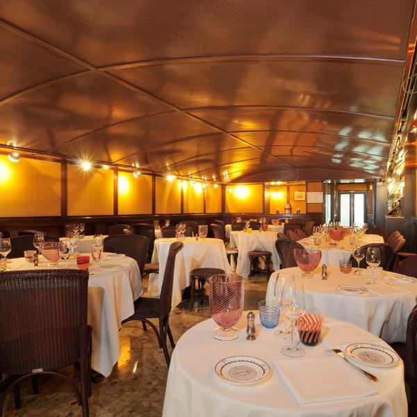 DINNING IN VENICE Osteria Da Fiore Prestigious and exclusive premises welcome you offering high quality cuisine served in elegant and refined rooms.