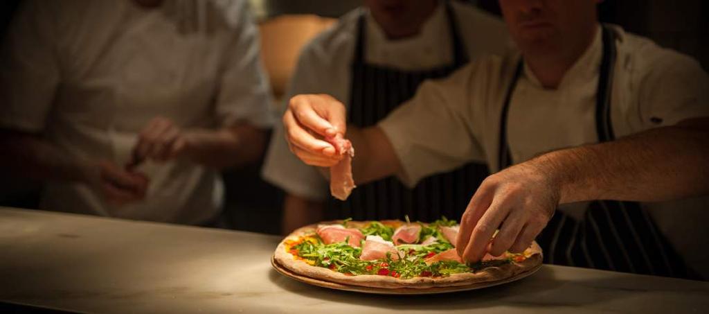 BOUNCE FOOD CULINARY EXCELLENCE Each London venue has an open counter restaurant & dedicated kitchen team headed up by Executive Chef Richard Edney, delivering the best in traditional Italian pizza,