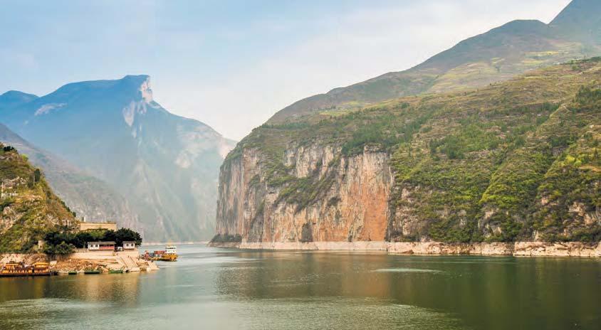A luxurious Yangtze River cruise will be followed by the Terracotta Warriors in Xi'an and the Great Wall in