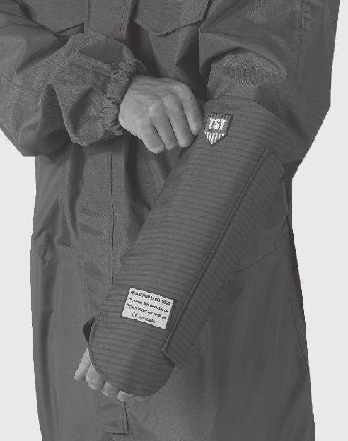 TST JACKET Integrated hand protection. Individual item.