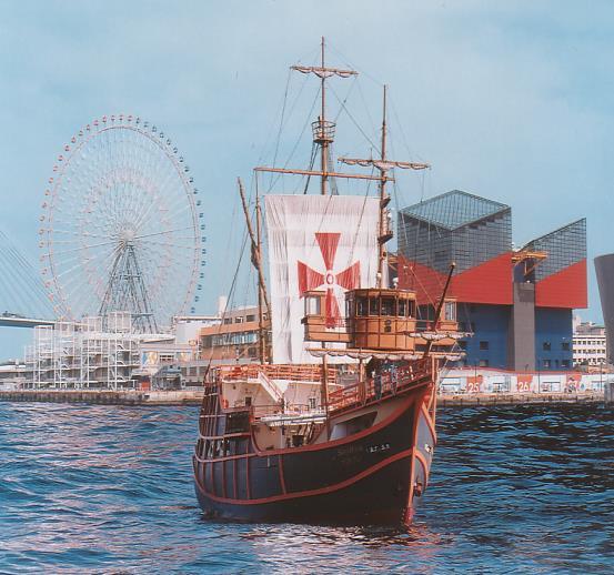 He ll leave you there to enjoy the attractions along with clear information and directions for getting to the Bay Cruise