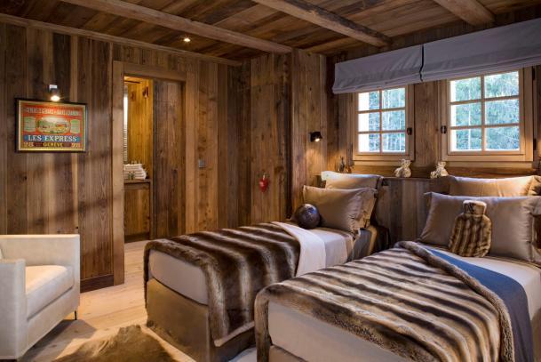 Luxury bath robes, towels and slippers LOccitane bathroom and spa products Fresh Flowers Pre-arrival concierge service Meet & Greet on arrival with the chalet